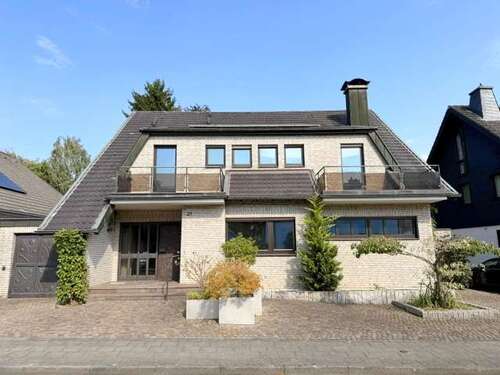 Foto - Haus zum Kaufen in Mönchengladbach 729.000,00 € 215 m²