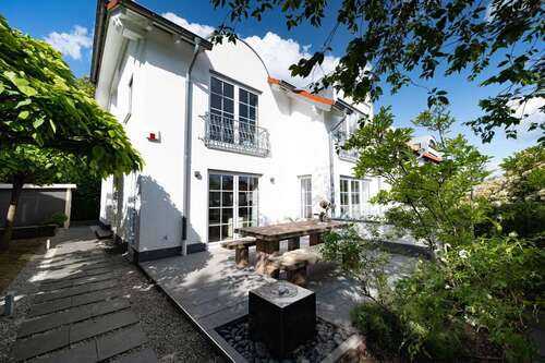 Foto - Haus zum Kaufen in Kronberg im Taunus 1.450.000,00 € 246 m²