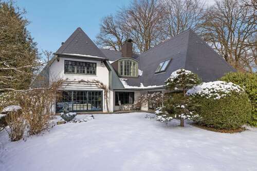 Foto - Haus zum Kaufen in Hamburg Wohldorf-Ohlstedt 1.490.000,00 € 380 m²