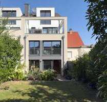 Haus zum Kaufen in Frankfurt am Main 1.560.000,00 € 228 m²