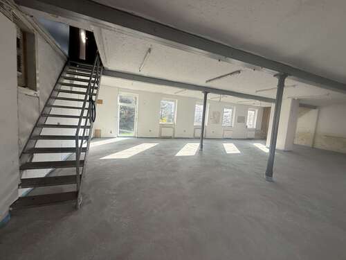 Foto - Halle in Niedernhausen-Niederseelbach 1.990,00 € 280 m²