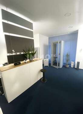 Foto - Büro in Haan 2.400,00 € 244 m² - 2.400,00&nbsp;EUR Kaltmiete, ca.&nbsp; 244,00&nbsp;m&sup2;