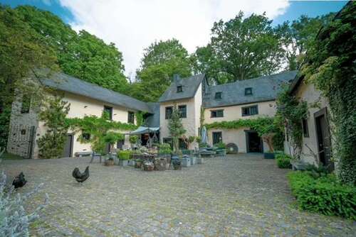 Foto - Haus zum Kaufen in Pillig 2.980.000,00 € 515 m²