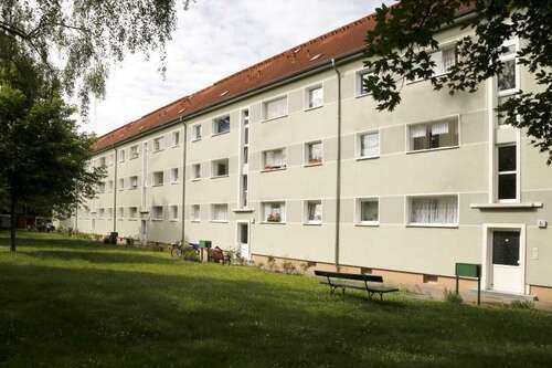 Foto - Wohnung zum Mieten in Weißenfels 300,44 € 51.8 m²