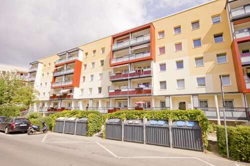 Foto - Wohnung zum Mieten in Halle (Saale) 444,00 € 71.5 m²