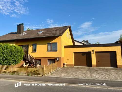 Foto - Haus zum Kaufen in Ochsenfurt Hohestadt 399.000,00 € 142 m²