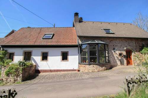 Foto - Haus zum Kaufen in Weidenbach 269.000,00 € 149 m²
