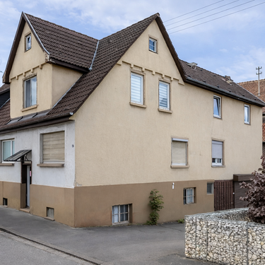Foto - Haus zum Kaufen in Oberboihingen 630.000,00 € 210 m²