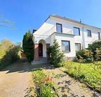 Haus zum Kaufen in Bremen 349.000,00 € 207 m²