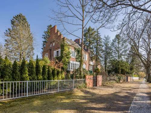 Foto - Haus zum Kaufen in Berlin 1.495.000,00 € 260 m²