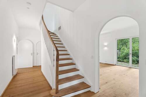 Foto - Haus zum Kaufen in Düsseldorf 1.950.000,00 € 170 m²