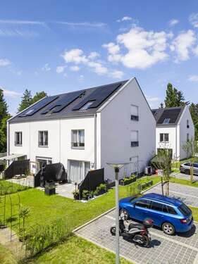 Foto - Haus zum Kaufen in Bergholz-Rehbrücke 625.000,00 € 152 m²