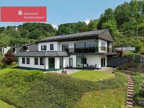 Foto - Haus zum Kaufen in Gummersbach 469.000,00 € 248 m²
