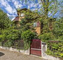 Haus zum Kaufen in Markkleeberg 980.000,00 € 265 m²
