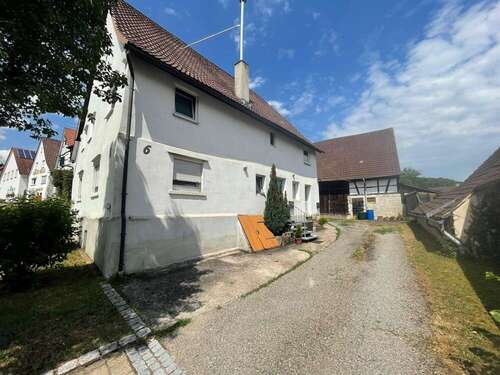 Foto - Haus zum Kaufen in Sachsenheim-Ochsenbach 275.000,00 € 96.35 m²