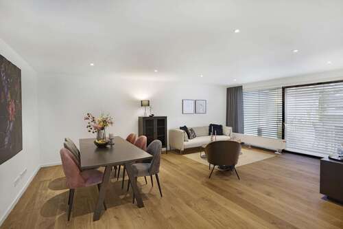 Foto - Haus zum Kaufen in Ottobrunn 1.950.000,00 € 241 m²