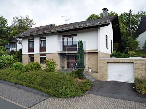 Foto - Haus zum Kaufen in Siegen 398.000,00 € 222 m²