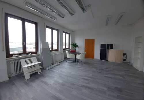 Foto - Büro in Aichach 990,00 € 70 m² - 990,00 EUR Kaltmiete, ca.  70,00 m²