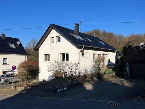 Foto - Haus zum Kaufen in Gummersbach 549.000,00 € 225 m²