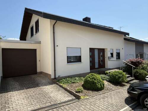 Foto - Haus zum Kaufen in Karlsbad Auerbach 419.000,00 € 119 m²
