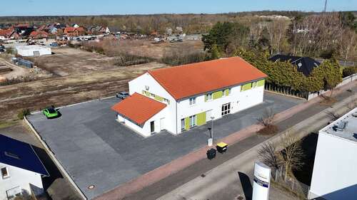 Foto - Büro in Weyhausen 8.500,00 € 695 m²