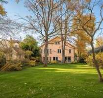 Haus zum Kaufen in Kleinmachnow 1.690.000,00 € 363 m²