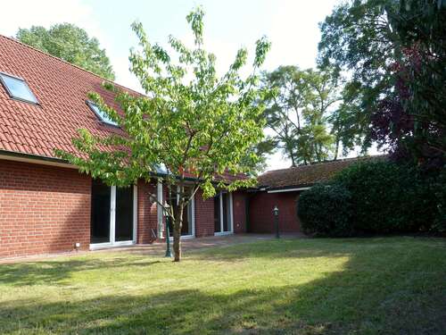 Foto - Haus zum Kaufen in Isernhagen 669.000,00 € 218 m²