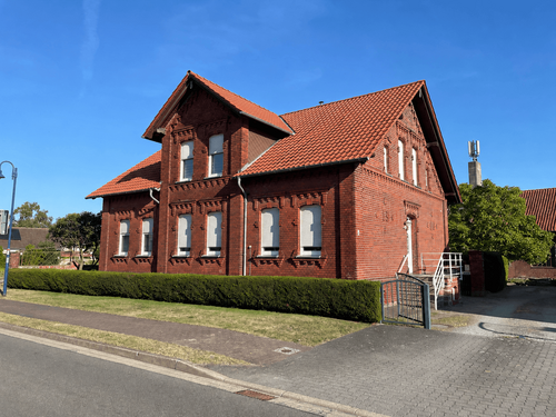 Foto - Haus zum Kaufen in Oebisfelde-Weferlingen 200.000,00 € 211.03 m²