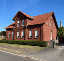 Haus zum Kaufen in Oebisfelde-Weferlingen 200.000,00 € 211.03 m²