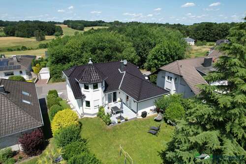 Foto - Haus zum Kaufen in Asbach 549.000,00 € 251.4 m²