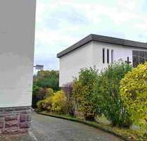 Haus zum Kaufen in Höxter 175.000,00 € 226 m²