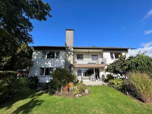 Foto - Haus zum Kaufen in Warstein 315.000,00 € 329 m²