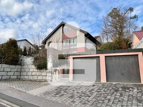 Foto - Haus zum Kaufen in Ammerndorf 649.000,00 € 321 m²