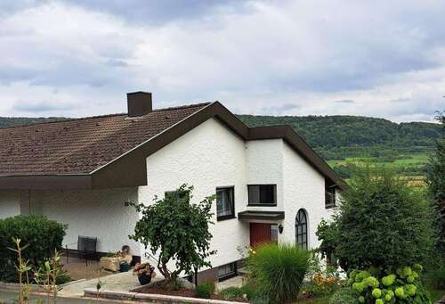 Foto - Haus zum Kaufen in Ebermannstadt 590.000,00 € 229 m²