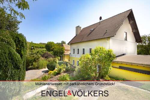 Foto - Haus zum Kaufen in Großkarlbach 845.000,00 € 335 m²