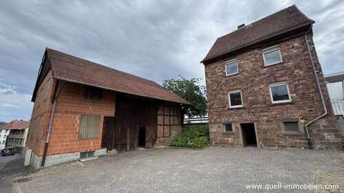 Foto - Haus zum Kaufen in Burghaun 120.000,00 € 108.22 m²