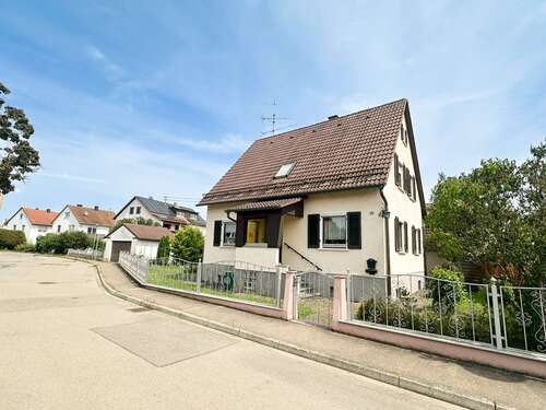 Foto - Haus zum Kaufen in Bernstadt 320.000,00 € 133.2 m²