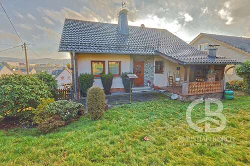 Foto - Haus zum Kaufen in Bergneustadt 339.000,00 € 141 m²