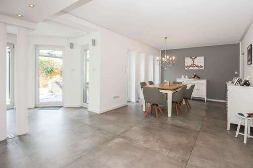 Foto - Haus zum Kaufen in Düsseldorf 895.000,00 € 166 m²