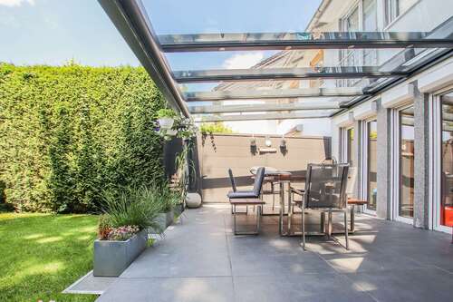 Foto - Haus zum Kaufen in Düsseldorf 895.000,00 € 166 m²