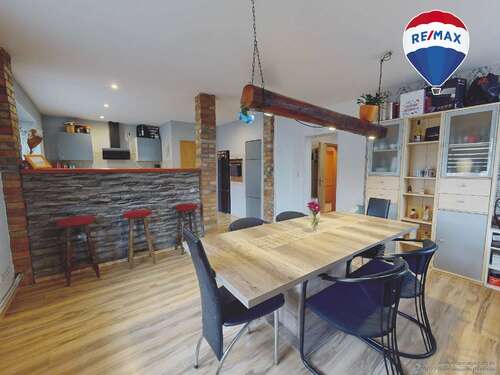 Foto - Haus zum Kaufen in Oschersleben OT Hornhausen 199.000,00 € 220 m²