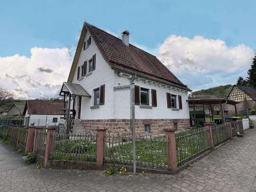 Foto - Haus zum Kaufen in Neunkirchen 210.000,00 € 97.8 m²