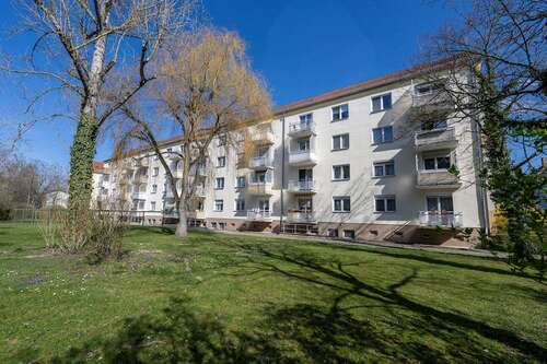 Foto - Wohnung zum Kaufen in Naumburg 67.000,00 € 60.54 m²