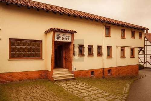 Foto - Haus zum Kaufen in Naumburg 130.000,00 € 260 m²