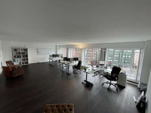 Foto - Büro in Hamburg 349,00 € 4 m² - 349,00&nbsp;EUR Kaltmiete, ca.&nbsp; 4,00&nbsp;m&sup2;