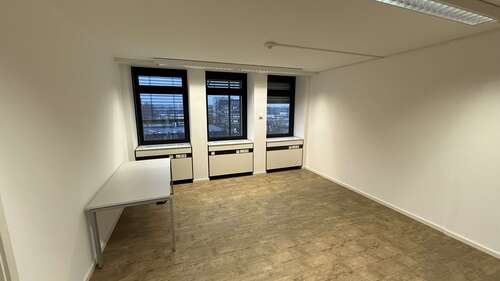 Foto - Büro in Erkrath 520,00 € 23 m² - 520,00 EUR Kaltmiete, ca.  23,00 m²