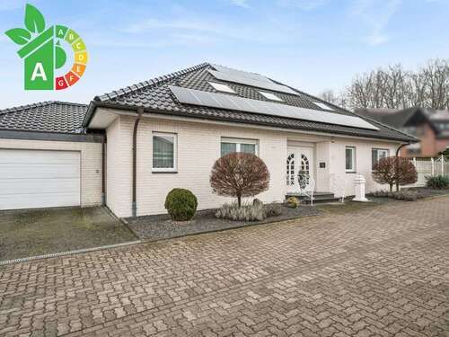 Foto - Haus zum Kaufen in Geilenkirchen 524.900,00 € 231.96 m²