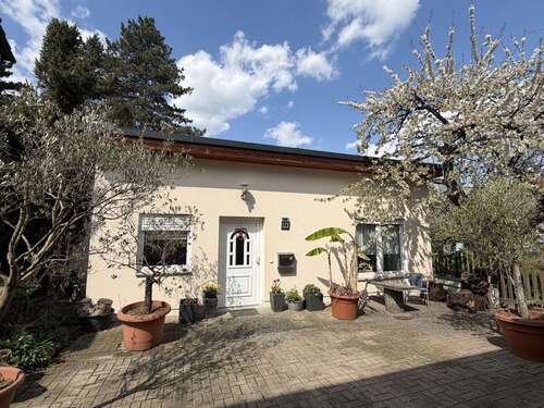 Foto - Haus zum Kaufen in Dresden Niedersedlitz 370.000,00 € 86.9 m²