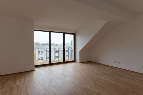 Foto - Wohnung zum Mieten in Chemnitz 563,00 € 71.25 m²