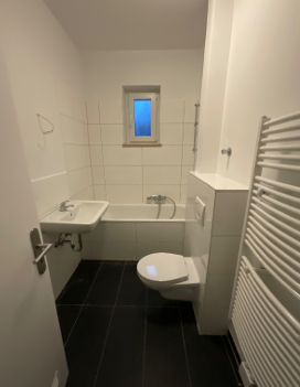 Foto - Wohnung zum Kaufen in Wilhelmshaven 65.000,00 € 59.52 m²